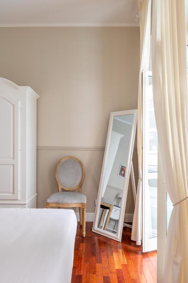 Charming Apartment With Patio A Few Steps From Colosseum Kültér fotó