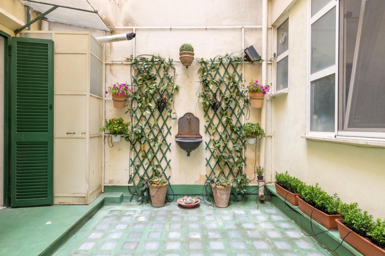 Charming Apartment With Patio A Few Steps From Colosseum Kültér fotó