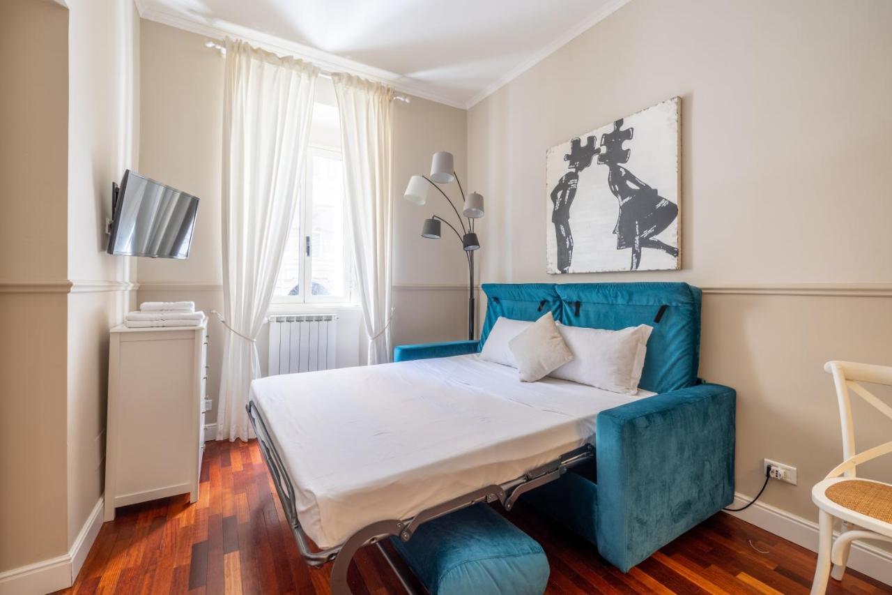 Charming Apartment With Patio A Few Steps From Colosseum Kültér fotó