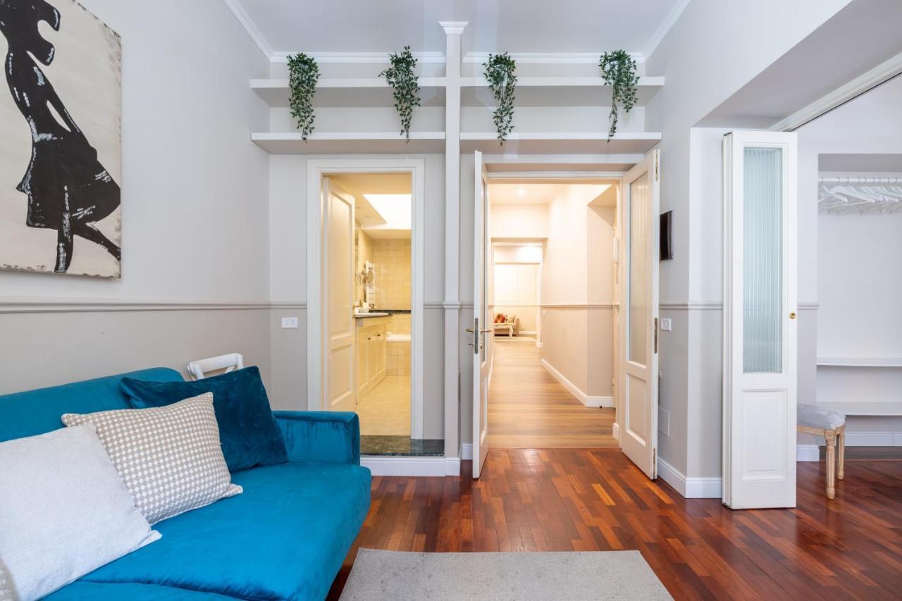 Charming Apartment With Patio A Few Steps From Colosseum Kültér fotó